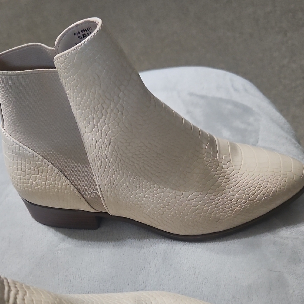 Elegant Cream Ankle Boots